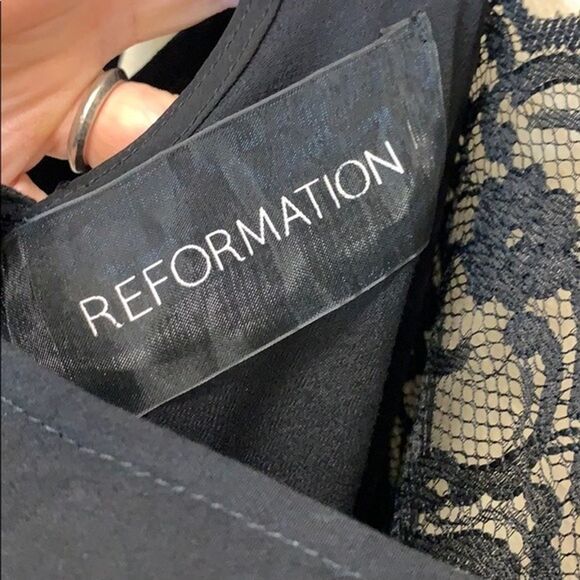 Reformation Black Lace Inset Panel Deep V Sleeveless Mini Dress Size XS - Picture 9 of 10